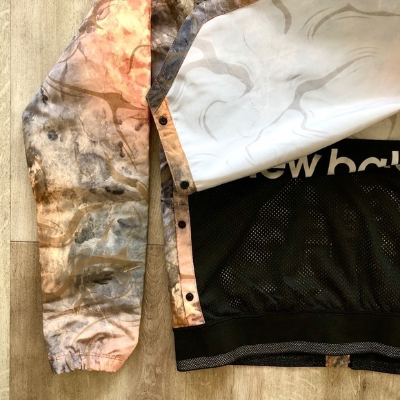 New Balance, PMV, Kimbia Jacket,‎ REFLECTIVE, Womens, Lightweight, Size S, NWT - Picture 12 of 16